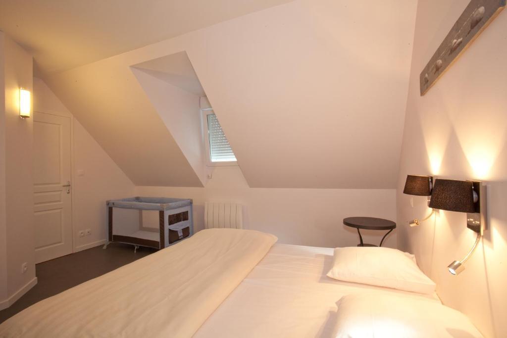 Residence Le Bois Flotte Merville-Franceville-Plage Rum bild